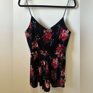 ❣️Velvet Romper - Size 12❣️
